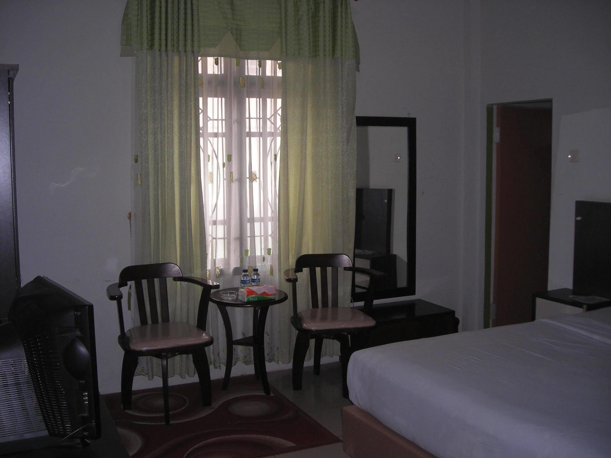 Hotel Bunda Aceh Takengon Buitenkant foto